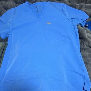 Figs womens Short Sleeve Blue V-Neck Tee